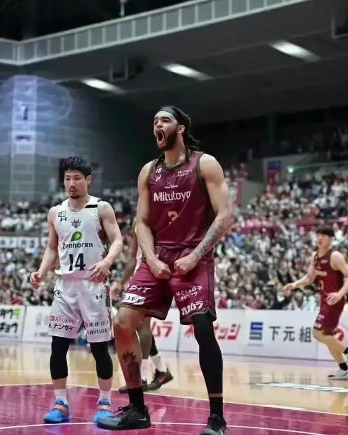 开云体育app-山东男篮官宣新外援！身高2米12，NBA落选秀，盖帽王|琼斯|山东队|鲍威尔|投篮|克里斯_新浪体育_新浪新闻