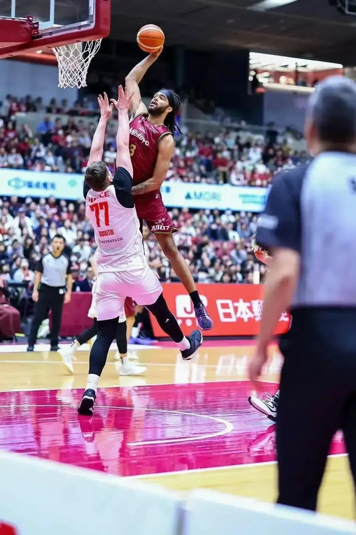 开云体育app-山东男篮官宣新外援！身高2米12，NBA落选秀，盖帽王|琼斯|山东队|鲍威尔|投篮|克里斯_新浪体育_新浪新闻