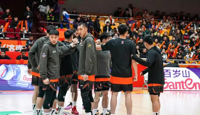 开云体育app-山东男篮官宣新外援！身高2米12，NBA落选秀，盖帽王|琼斯|山东队|鲍威尔|投篮|克里斯_新浪体育_新浪新闻