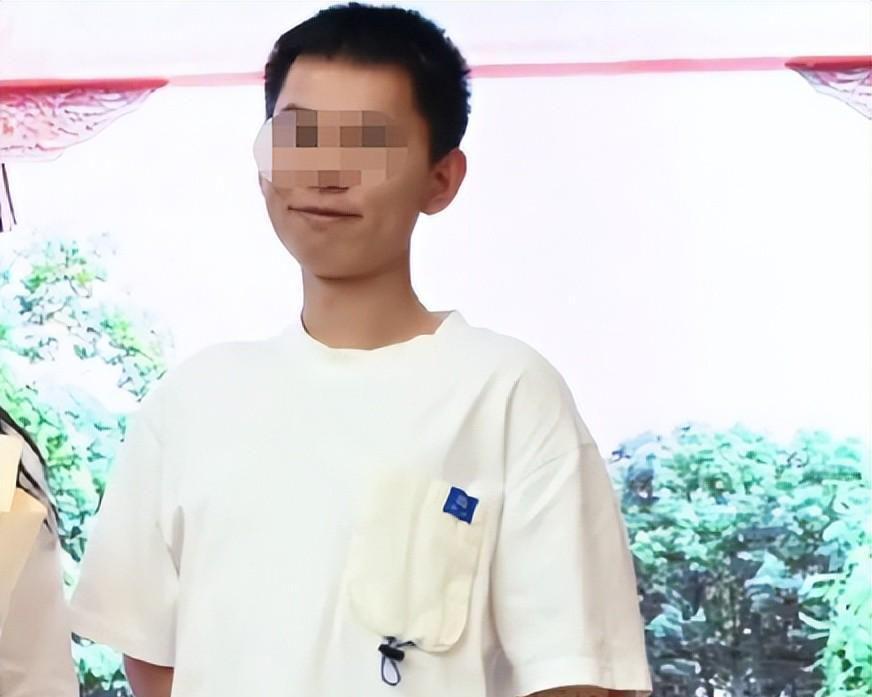 噩耗传来!28岁川大博士遗体找到,父母搬砖供他,姐姐留言太戳心
